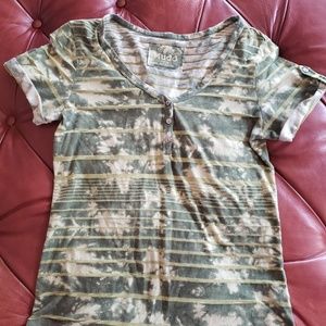Mudd T shirt  Green Camo Stripes L